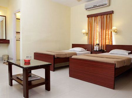 Wise Owl Comfotel Calcutta  Esterno foto